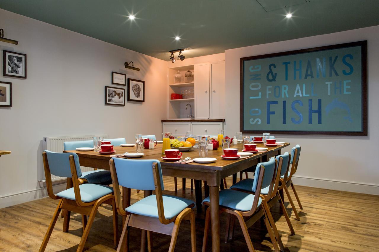 The Dolphin Hotel Newbury  Ngoại thất bức ảnh