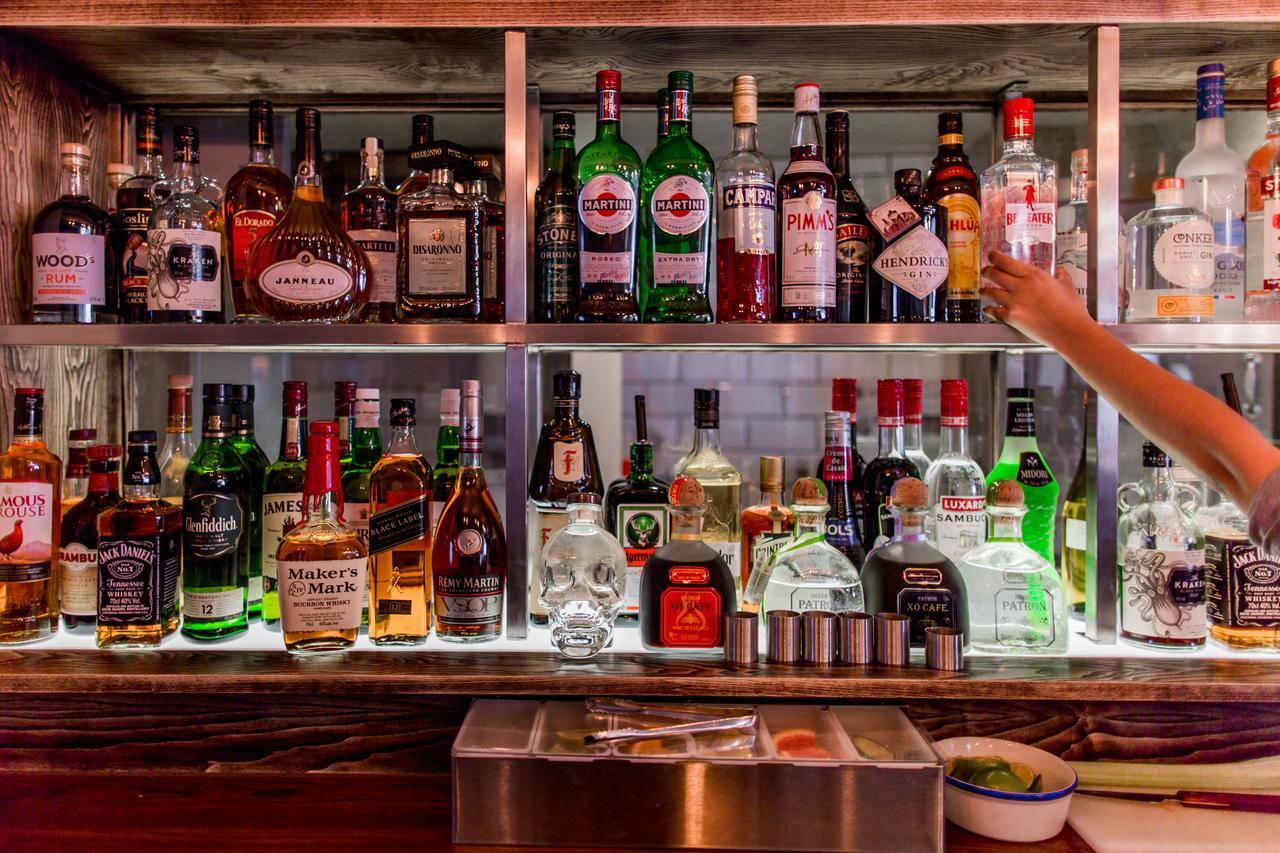 The Dolphin Hotel Newbury  Ngoại thất bức ảnh
