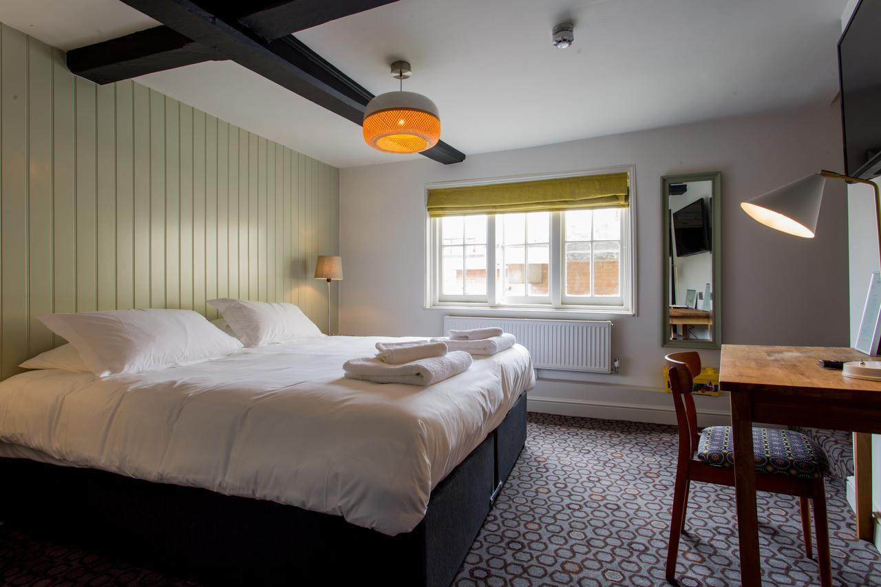 The Dolphin Hotel Newbury  Ngoại thất bức ảnh